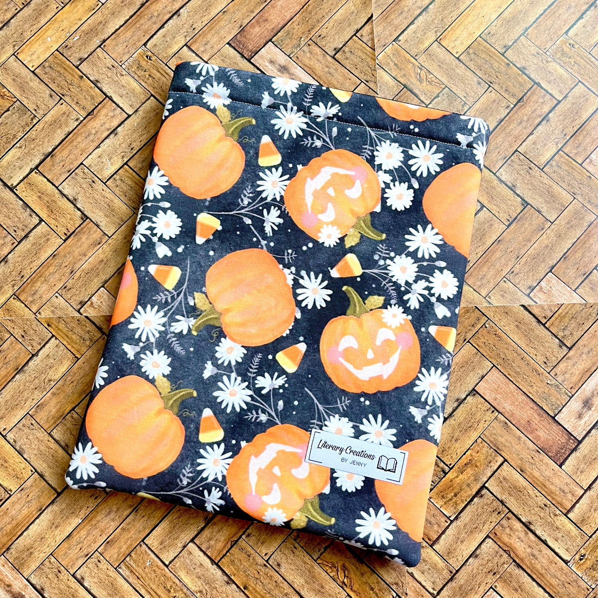 Happy Pumpkins Book Sleeve