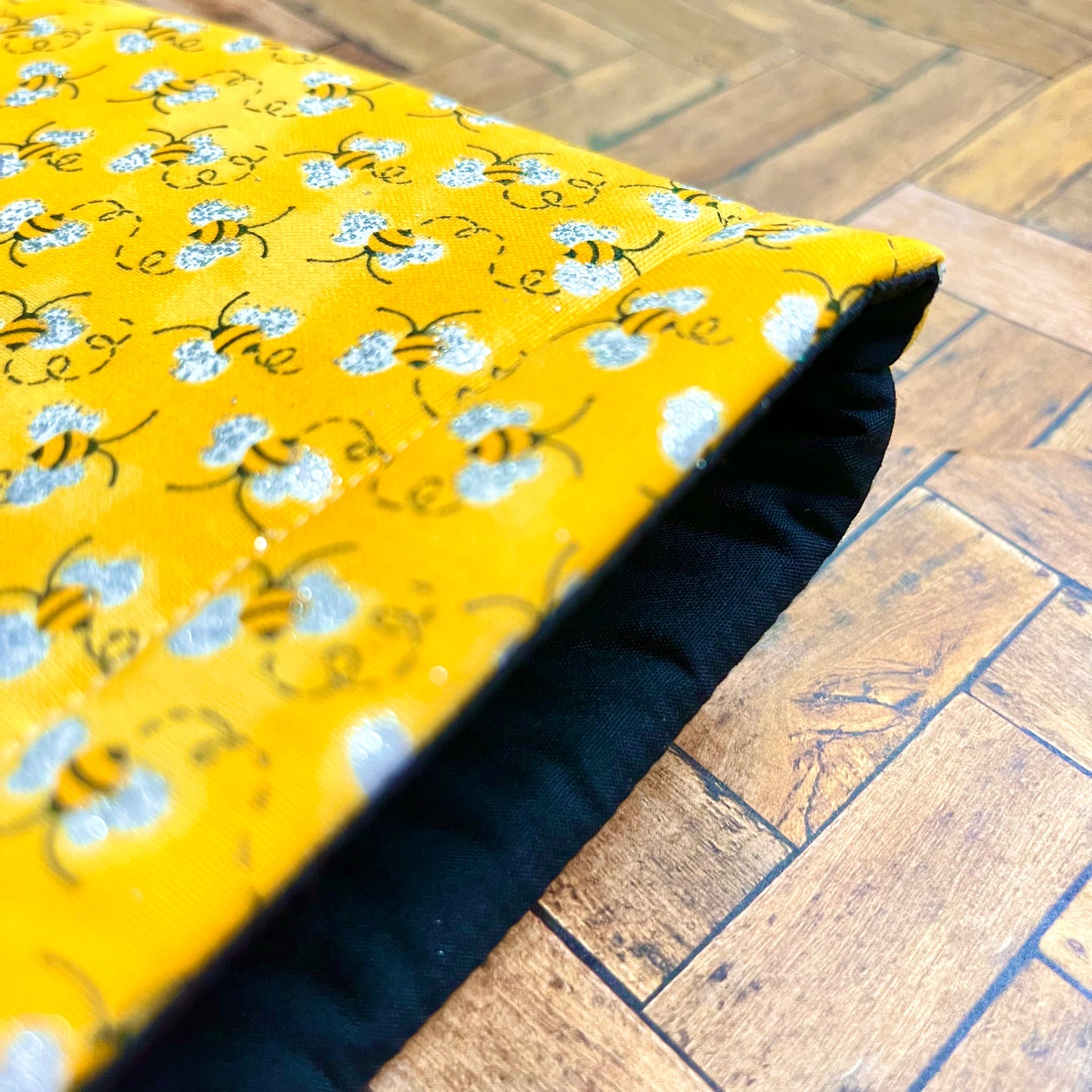 Glitter Bees Book Sleeve