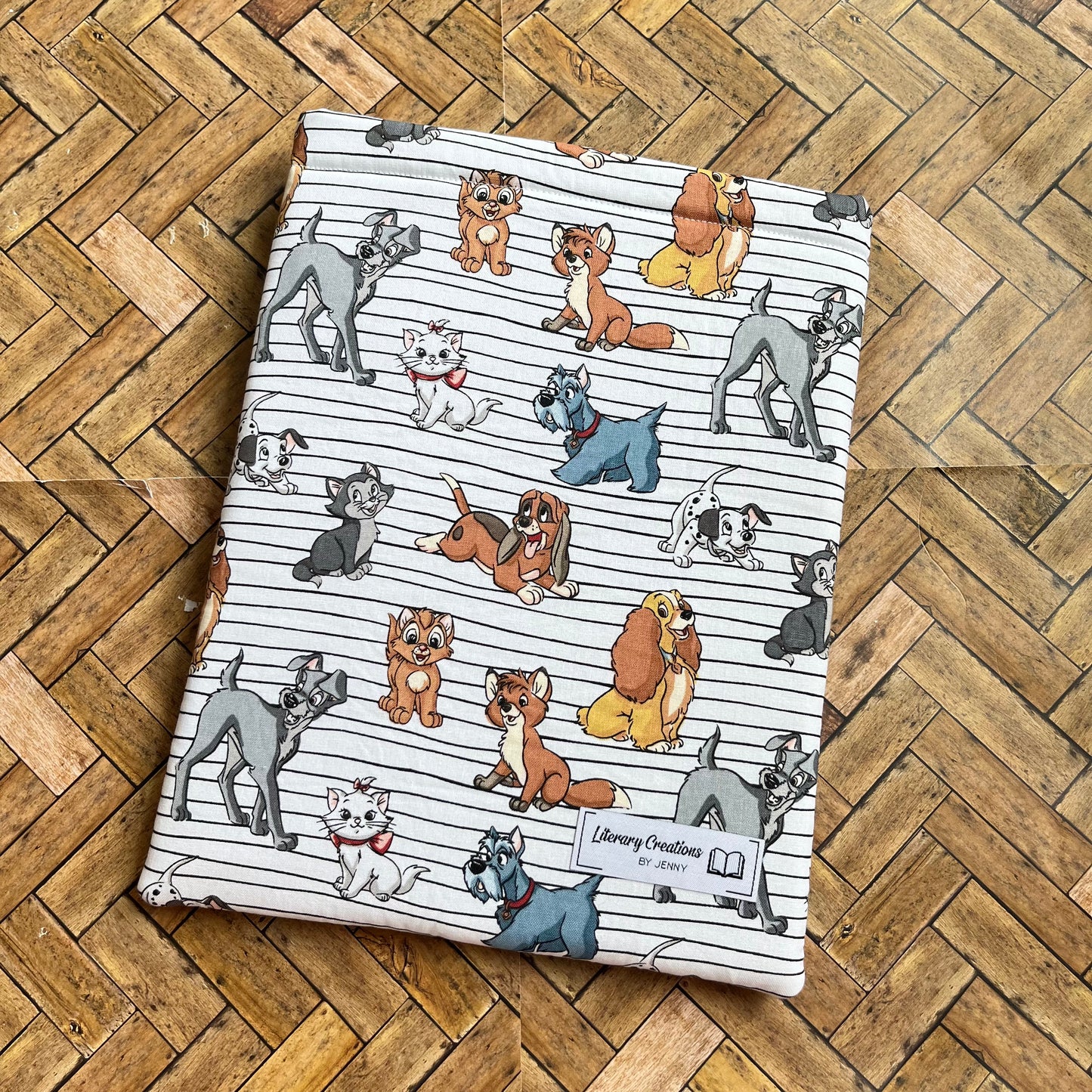 Disney Pets Book Sleeve